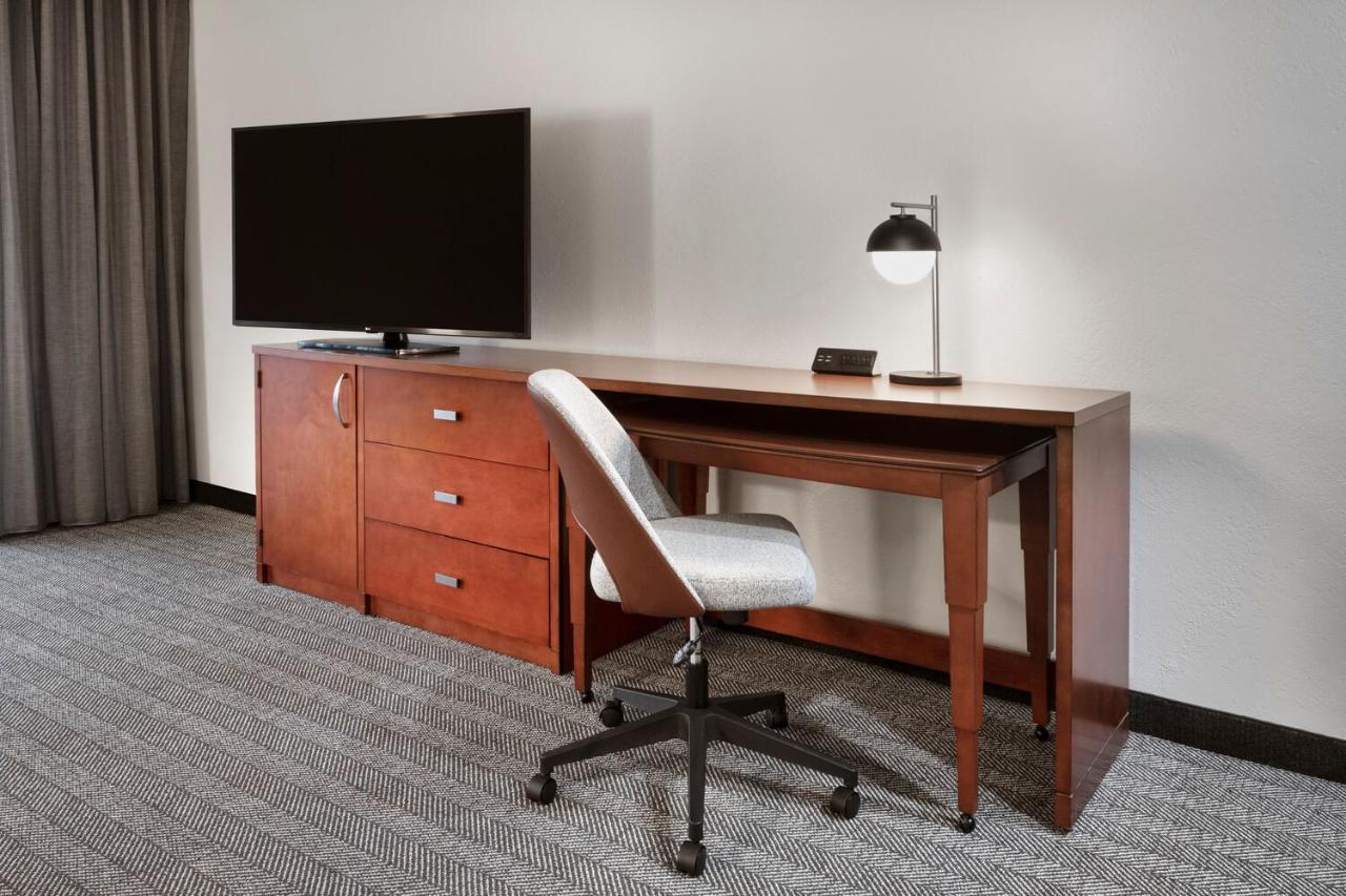 Courtyard By Marriott Memphis Airport Hotell Eksteriør bilde