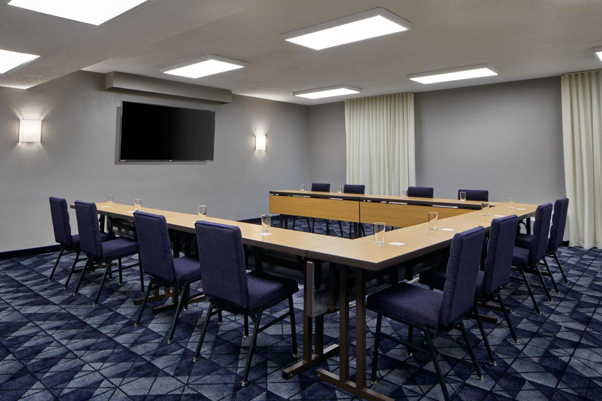Courtyard By Marriott Memphis Airport Hotell Eksteriør bilde