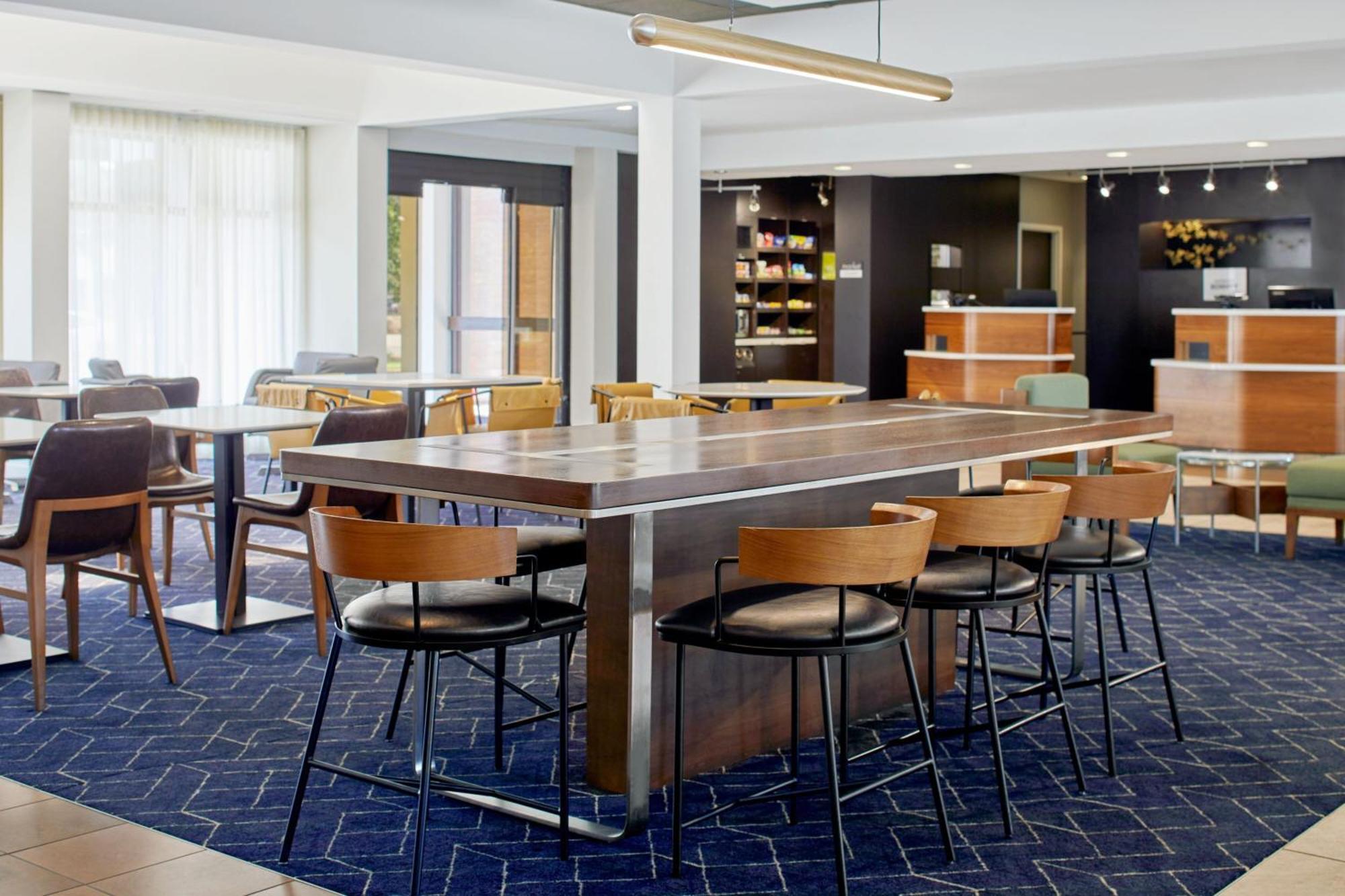 Courtyard By Marriott Memphis Airport Hotell Eksteriør bilde