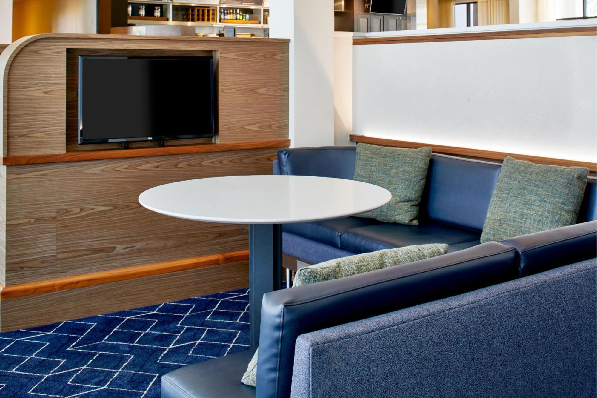 Courtyard By Marriott Memphis Airport Hotell Eksteriør bilde